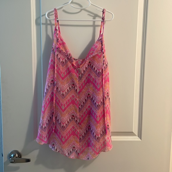 Pink top - Picture 2 of 3